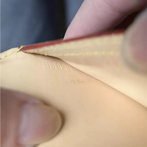 🎉🎉 HP💕 AUTHENTIC EUC LOUIS VUITTON MURAKAMI WALLET 🎉🎉 - Picture 13 of 13